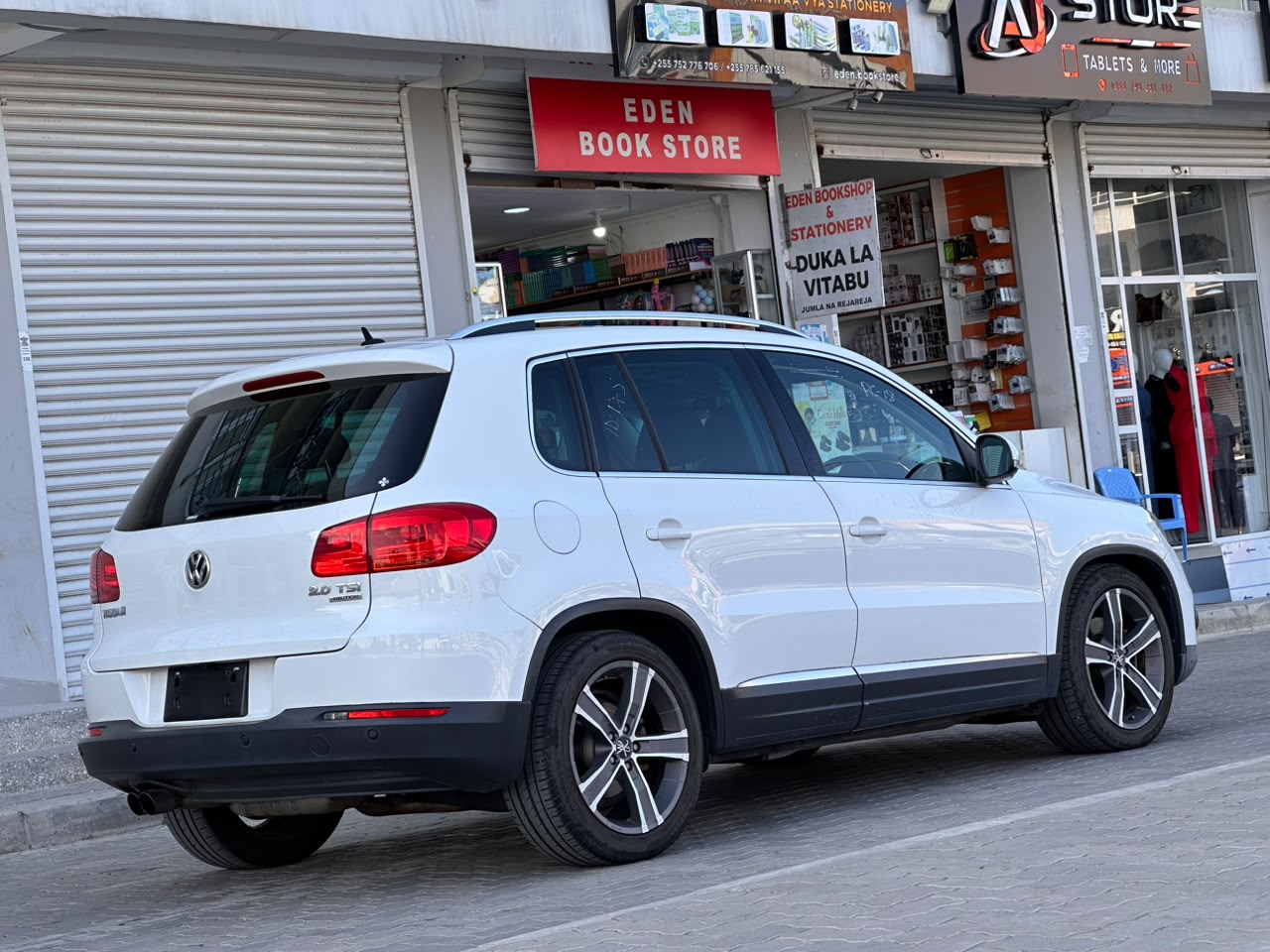 VOLKSWAGEN TIGUAN thumbnail 6